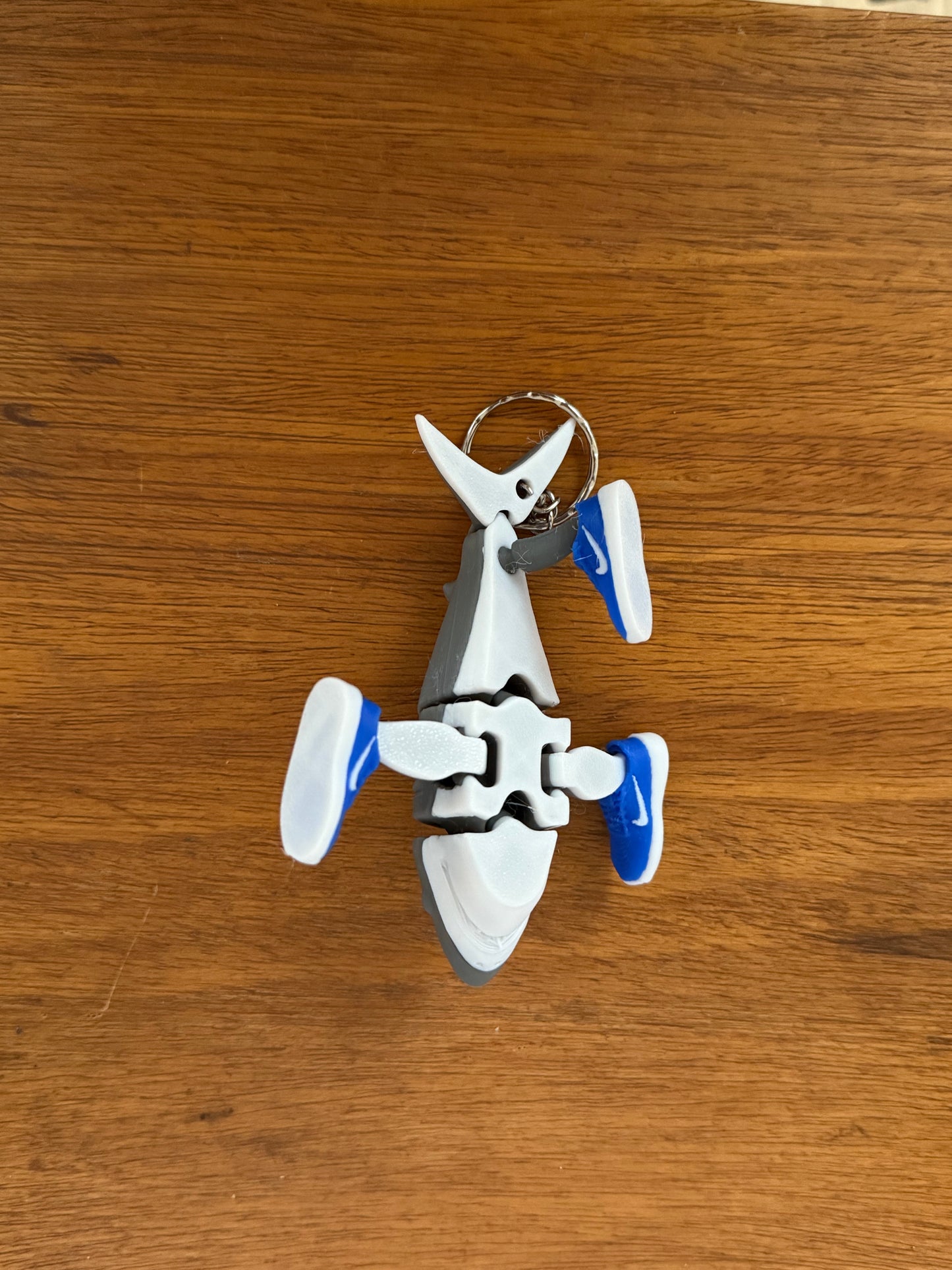 Chaveiro Tubarão Tralalero Tralala Articulado – Hit Divertido!