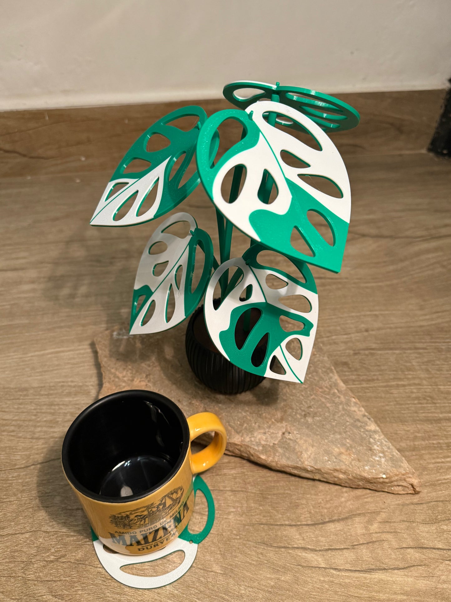 Planta Monstera Adansonii 3D – Folhas Porta-Copos Versáteis